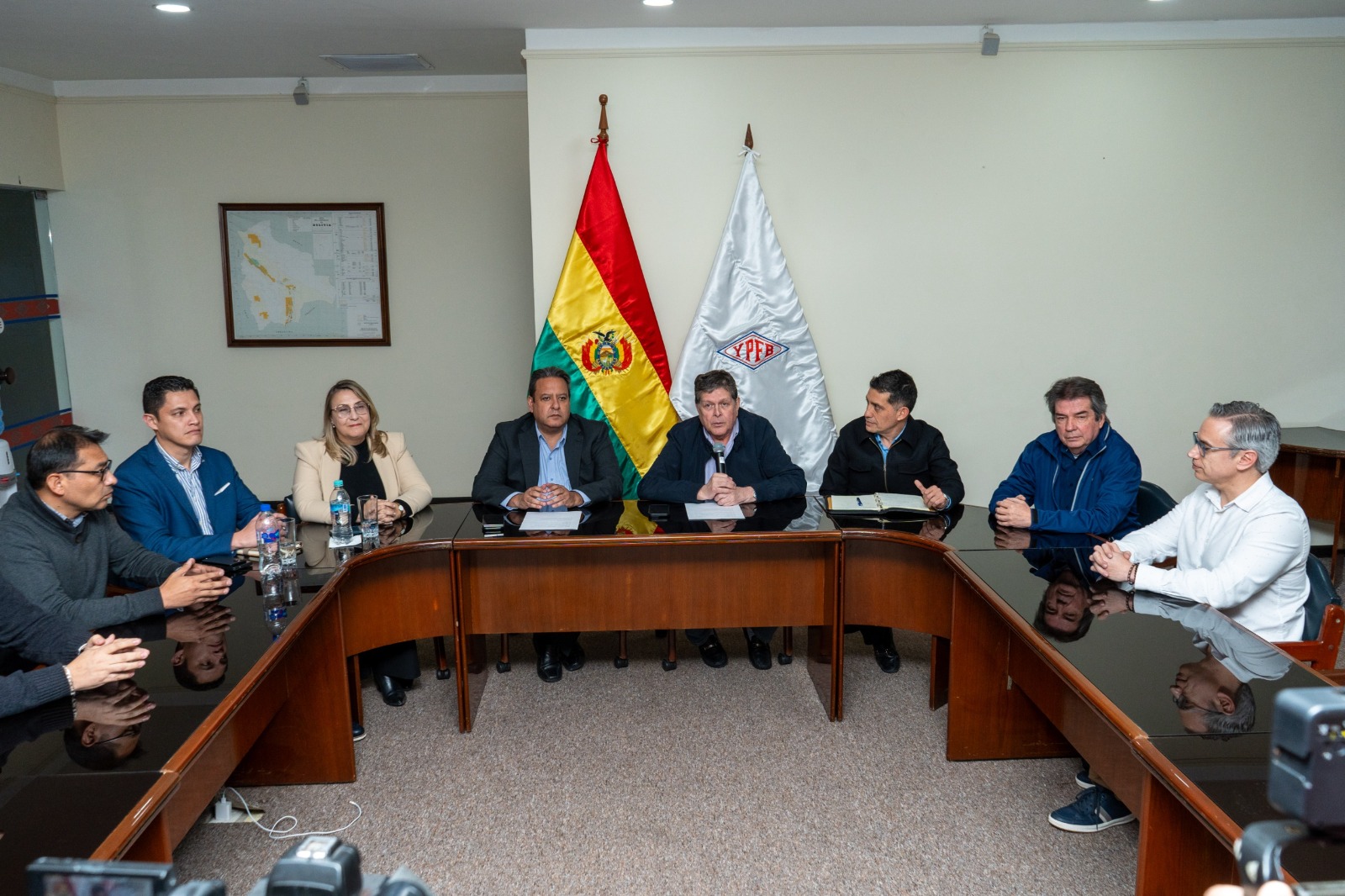 Presentan nuevo equipo gerencial de YPFB para fortalecer su proceso de reestructuración