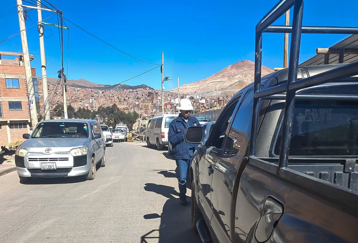 Operativos de YPFB y ANH identifican 85 vehículos en cargas irregulares de combustible y fortalecen lucha contra el ilícito