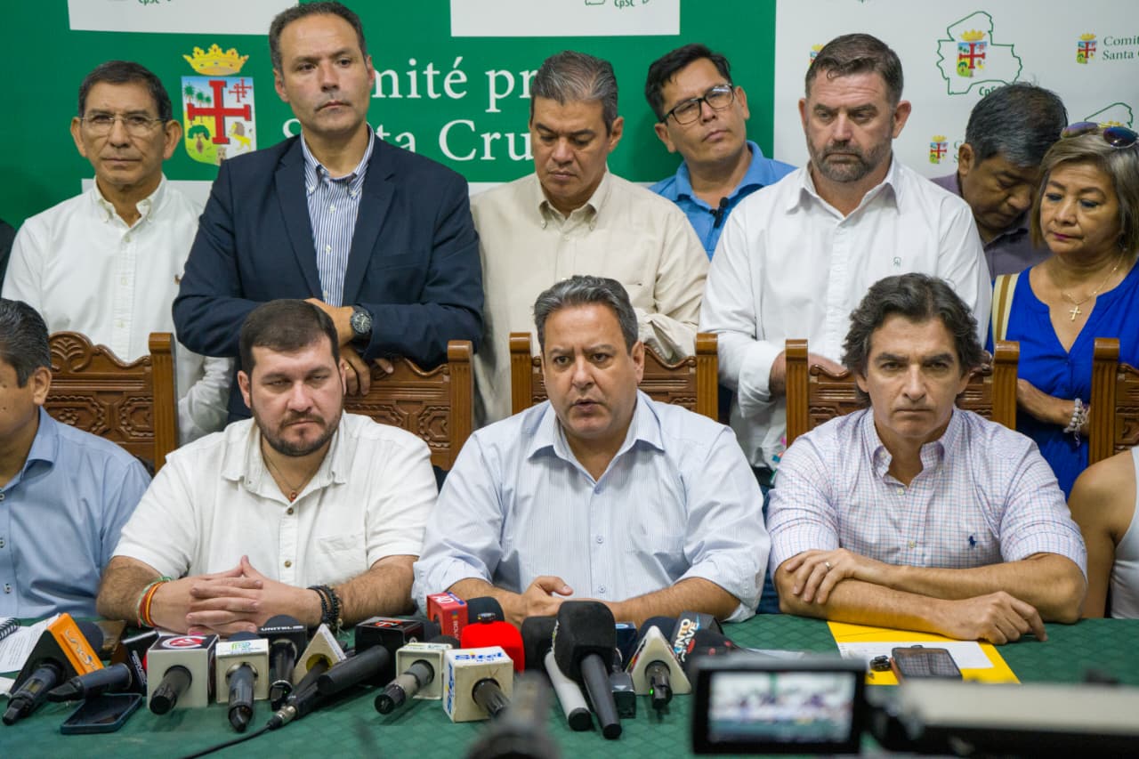 Nuevo precio del diésel alcanza a grandes consumidores, no a usuarios de surtidores